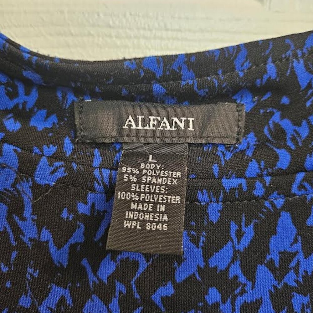 ALFANI. Shear Pleated Sleeves. Patterned Mock Sequin Design. Size: Large. - Picture 5 of 5